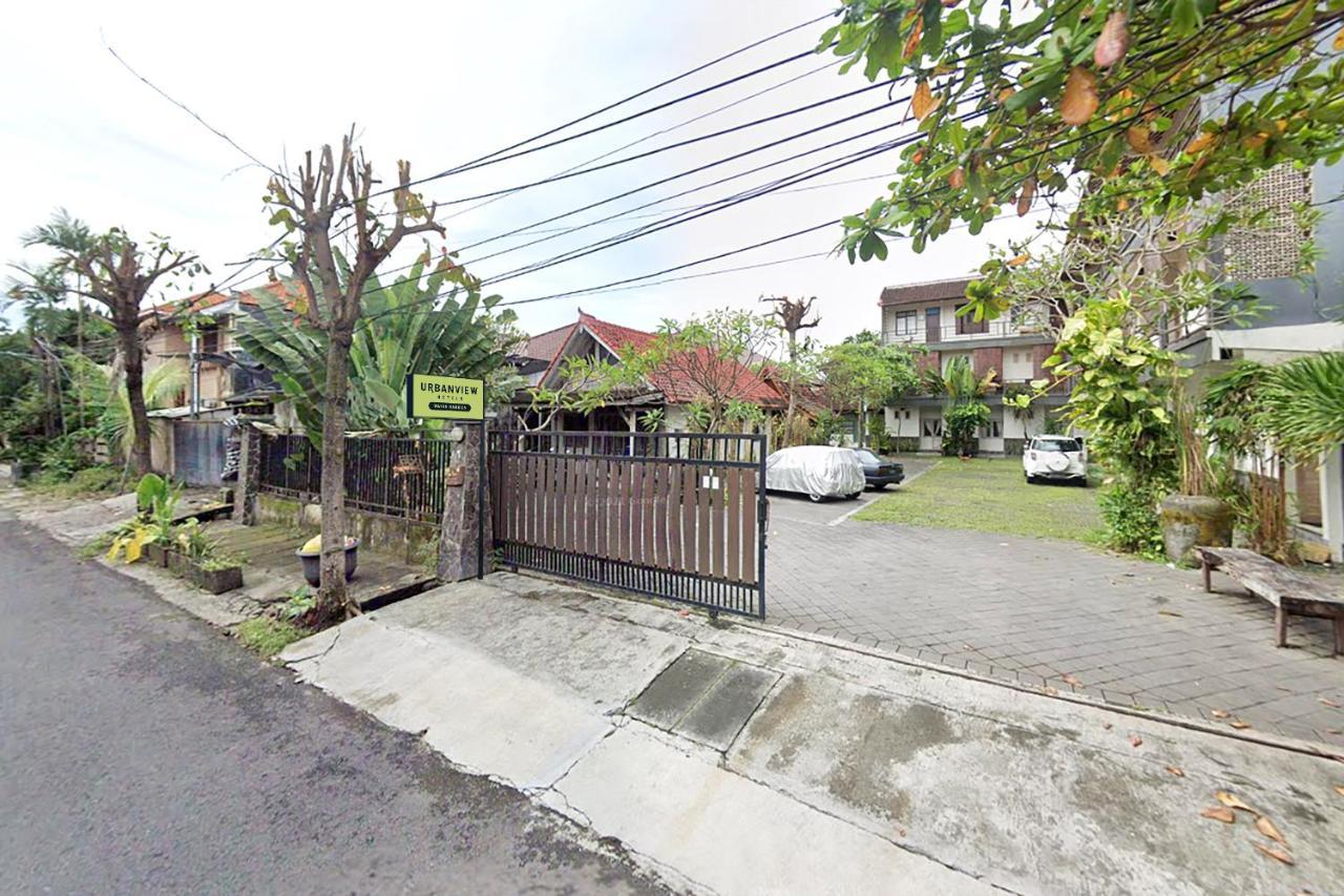 Urbanview Hotel Wayan Mansion Denpasar  Exterior photo