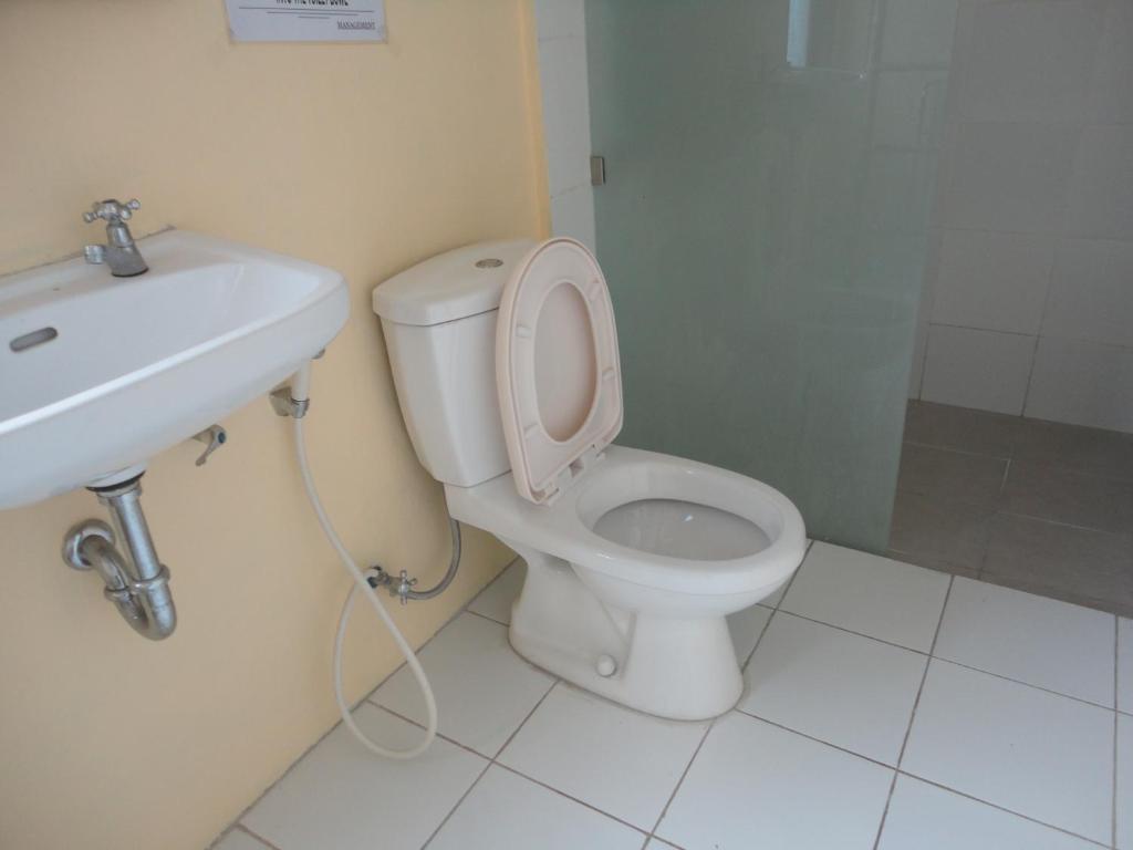Urbanview Hotel Wayan Mansion Denpasar  Room photo